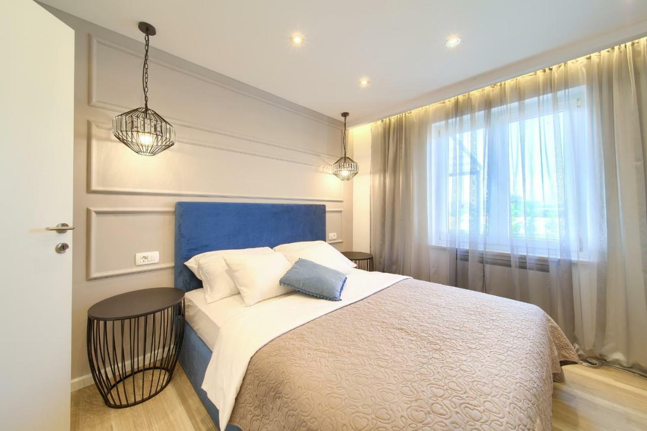 Holiday Home Elegant Vrh  外观 照片