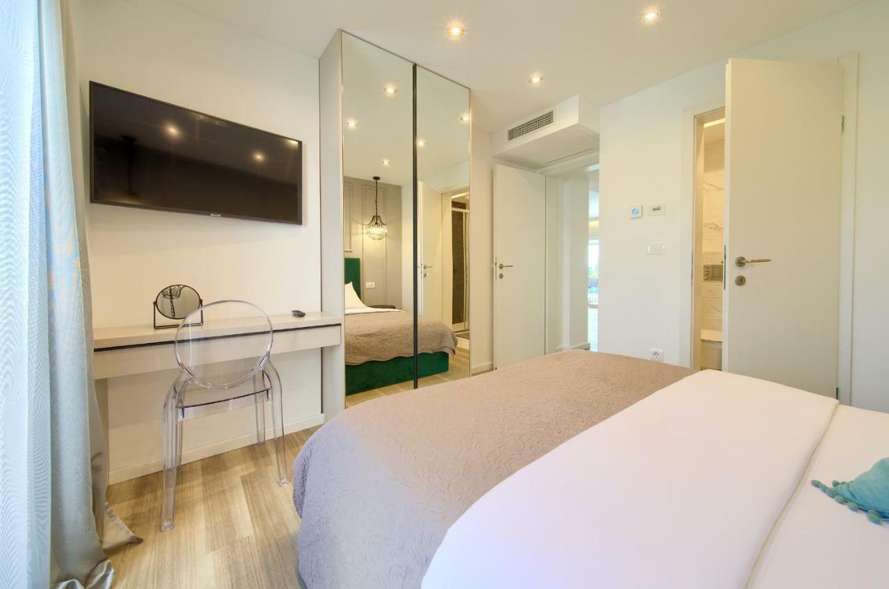Holiday Home Elegant Vrh  外观 照片