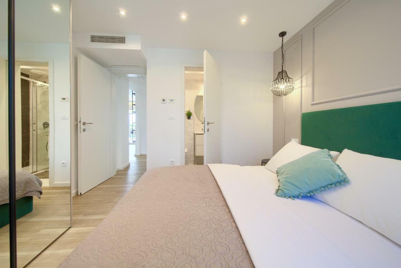 Holiday Home Elegant Vrh  外观 照片